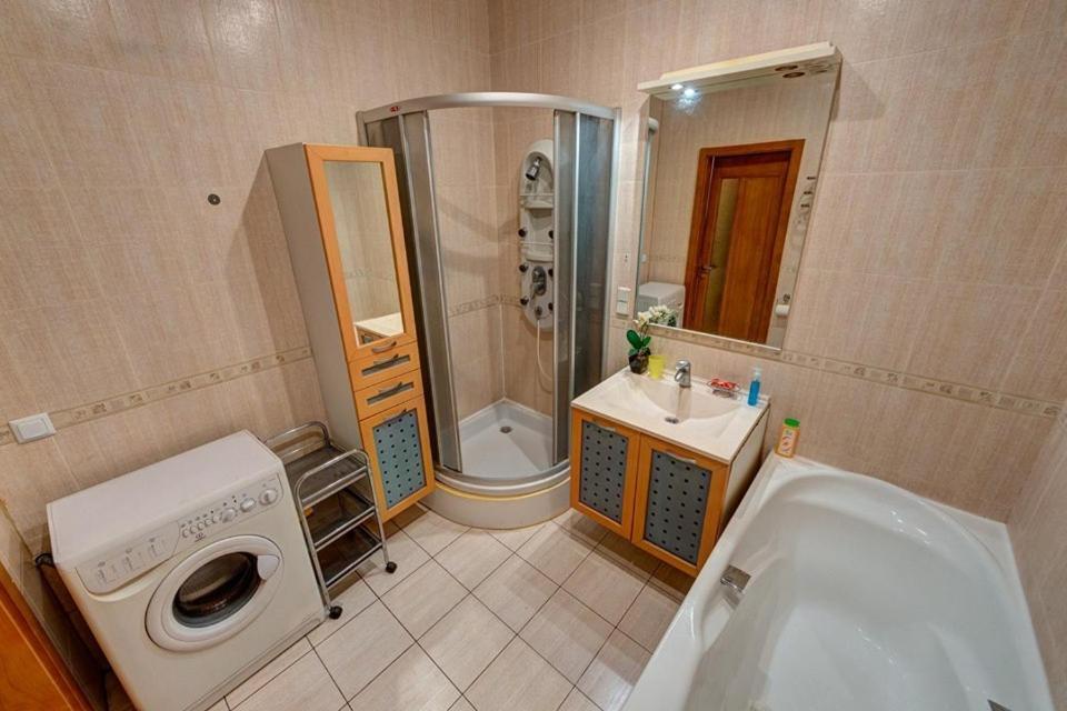 Apartments On Shota Rustaveli Kiev Extérieur photo